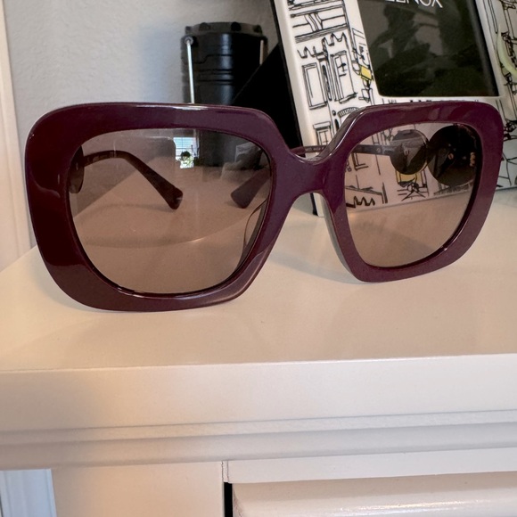 NEW‼️Versace VE4434 54mm Square Full Rim Bordeaux - Picture 10 of 17